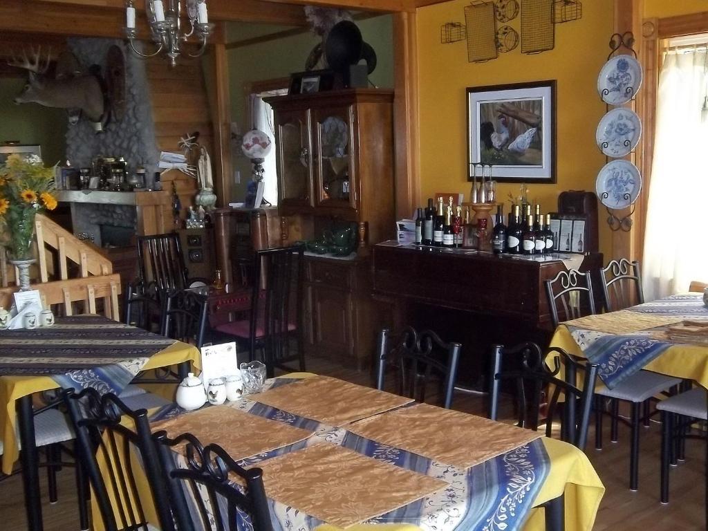 Gite La Halte Du Verger Bed And Breakfast Rivière-du-Loup Exterior foto