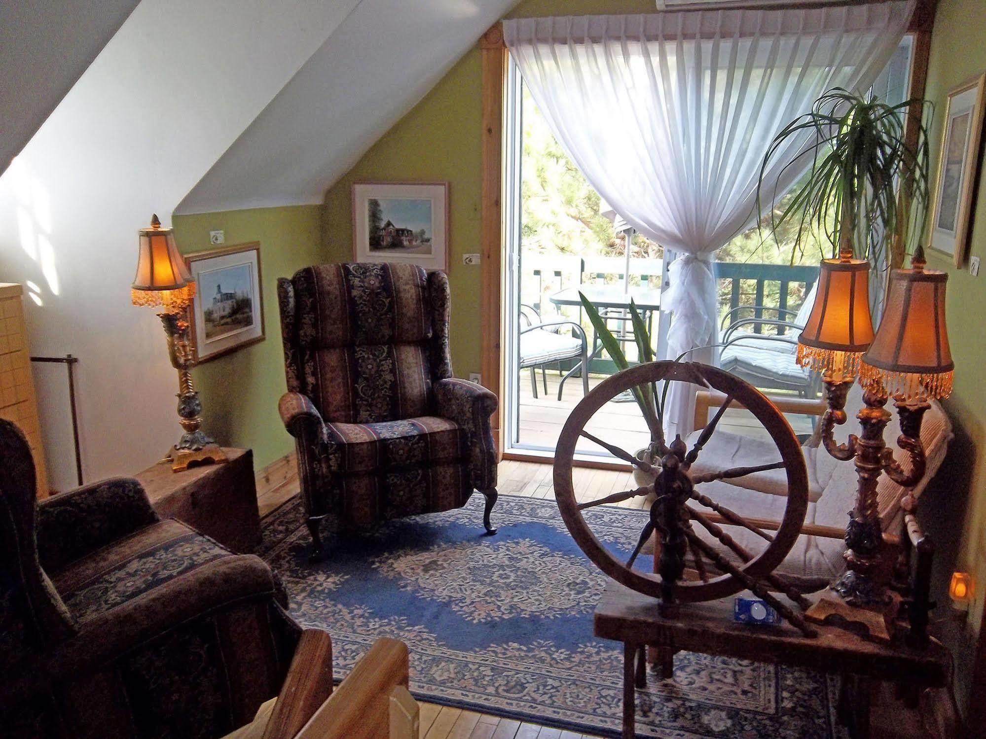 Gite La Halte Du Verger Bed And Breakfast Rivière-du-Loup Exterior foto